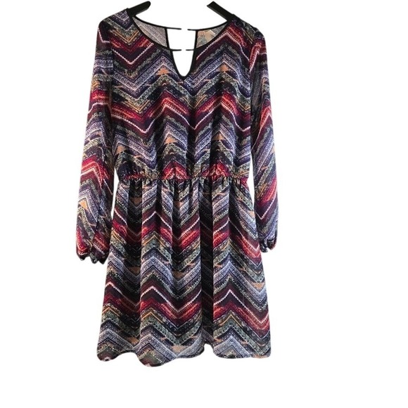 Xhilaration Dresses & Skirts - Xhilaration Womens Chevron Print Long Sleeve Chiffon Dress‎ Multi-Color Large